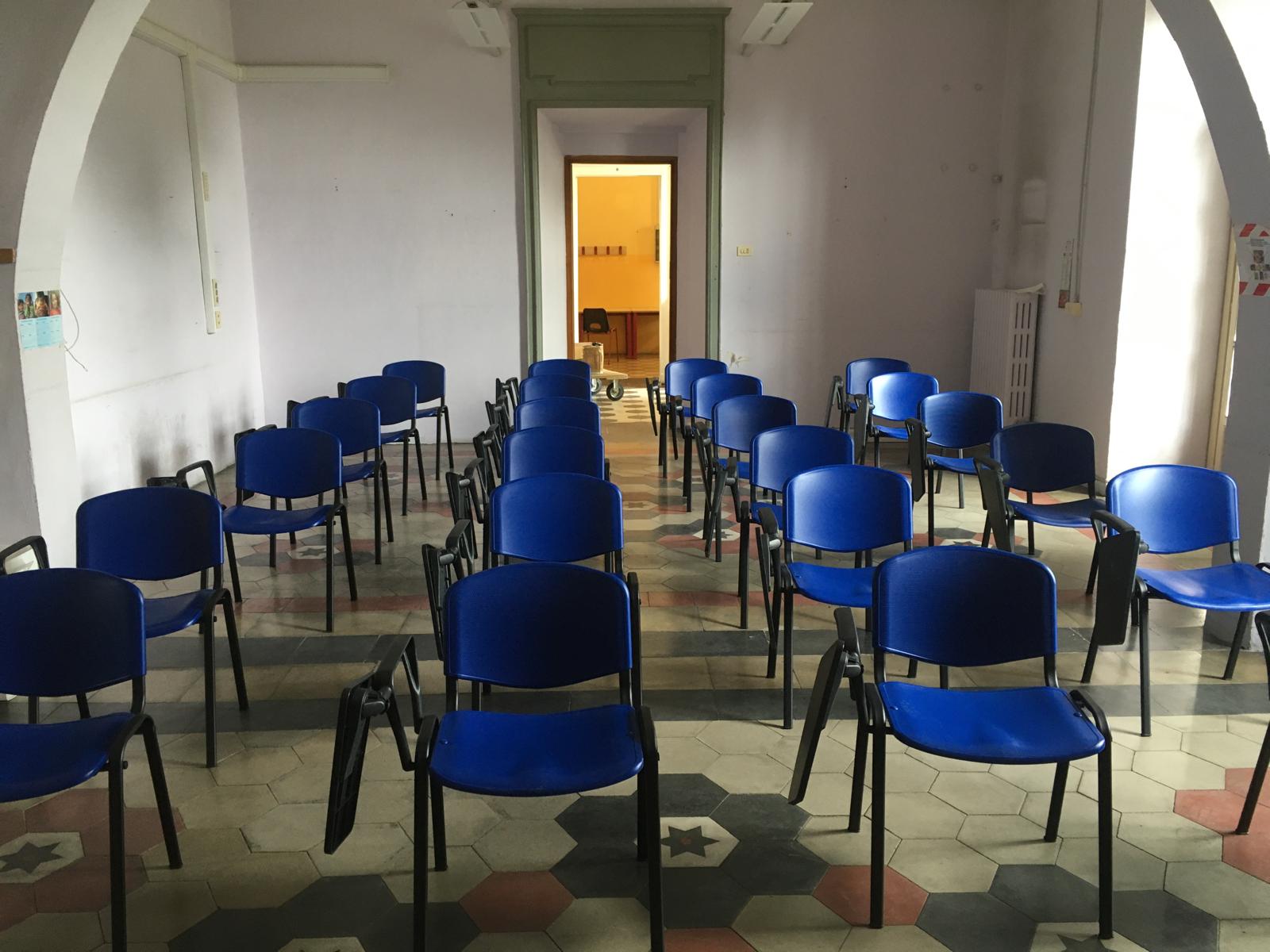 Noleggio sedie con ribaltina per esterni